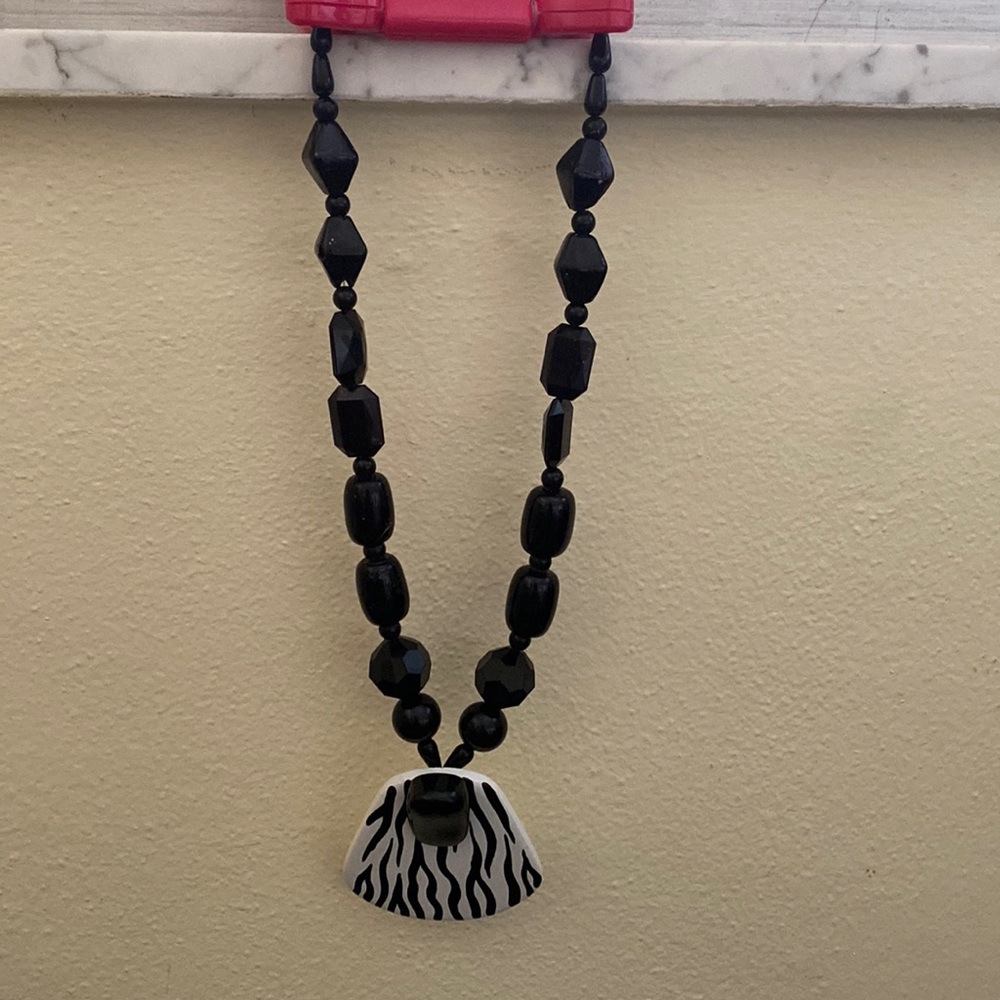 Antony Alexander black and white necklace with metal closing